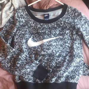 Nike crew neck